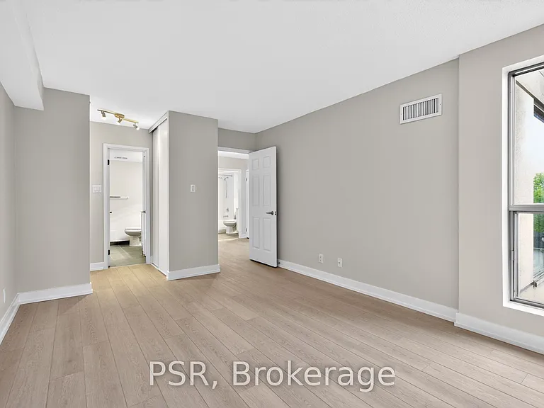 298 Jarvis St #506 — Photo 26