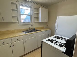 138 Sumner Ave #1/2, Vandergrift, PA 15690