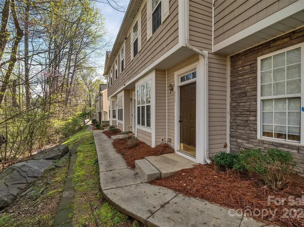 311 Alabarda Ln, Charlotte, NC 28273