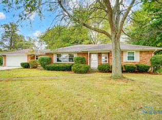 18586 McCutcheonville Rd, Pemberville, OH 43450