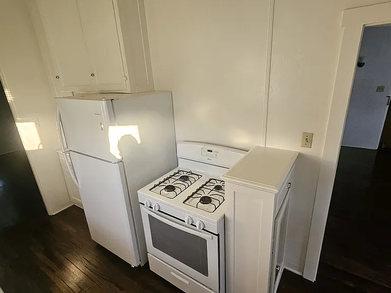 1425 Echo Park Ave #7 — Photo 7