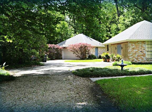 3rd image of 12636 Lariat Ave