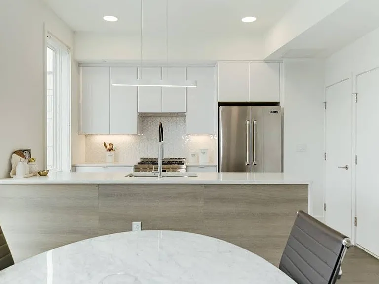 52 McWhorter St #7-01 — Photo 3