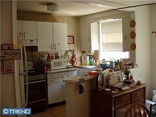 3rd image of 1520 McKinley St