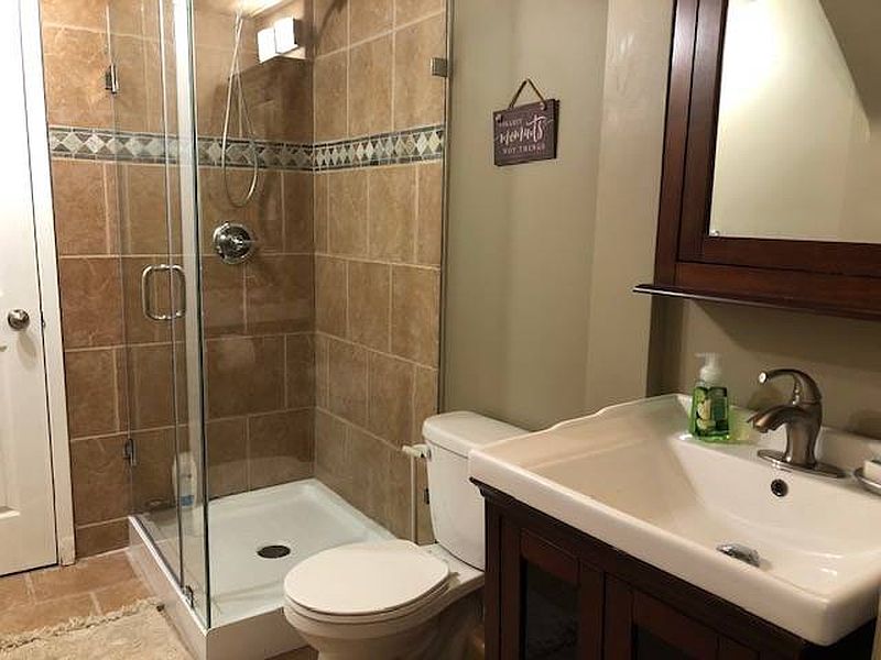West Vancouver Apartment for rent - 2 Bedrooms — photo 21