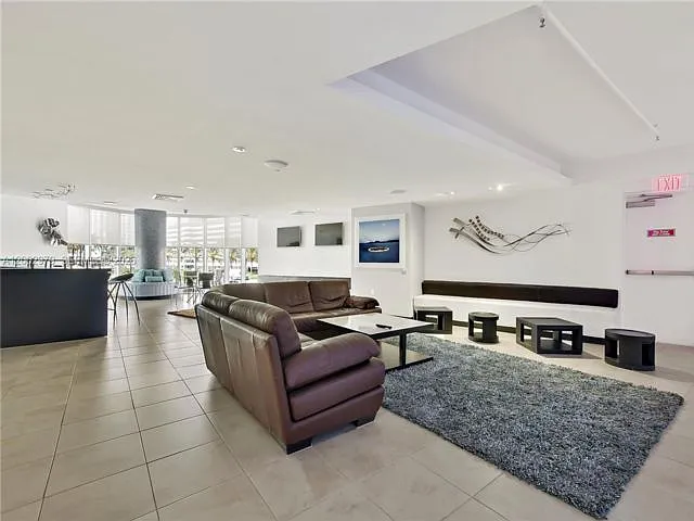 1850 S Ocean Dr #805 — Photo 4