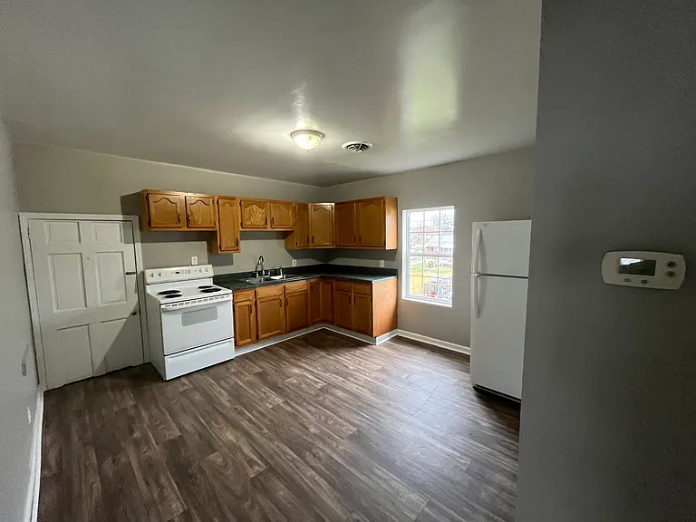 1327 Princeton Ave #2 — Photo 5