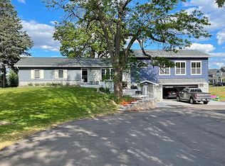 404 Lake Elmo Ave N, Lake Elmo, MN 55042
