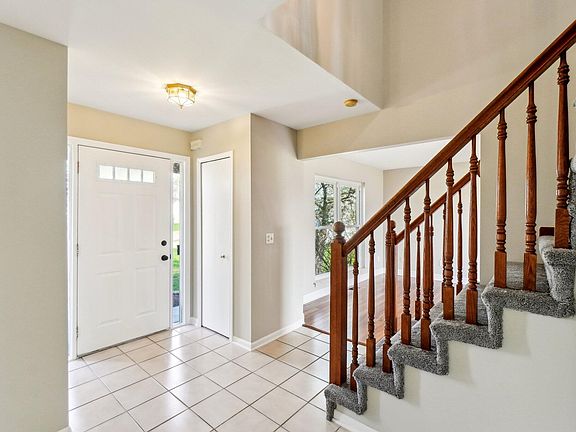 3rd image of 4658 White Pine Ct