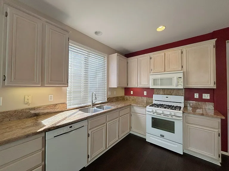 11811 Fairway Dr — Photo 7