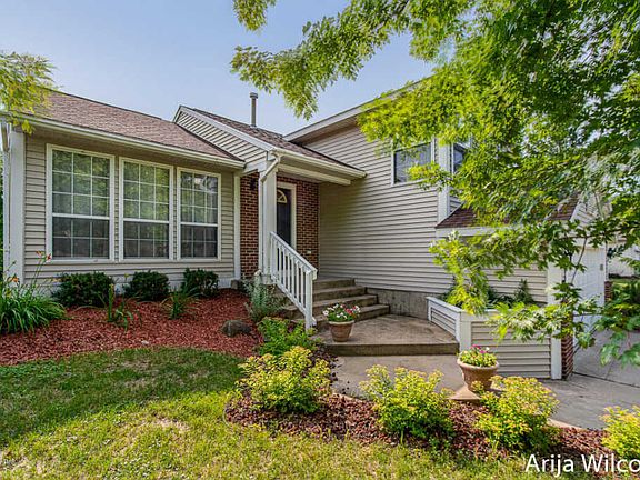 2nd image of 5666 W Grove Dr SE