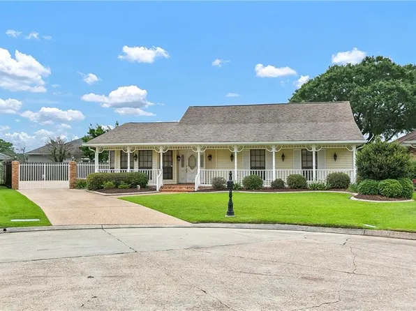 1 Fairfax Ct, Marrero, LA 70072