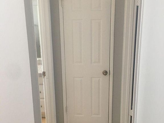 5th image of 4344 N 21st St #4