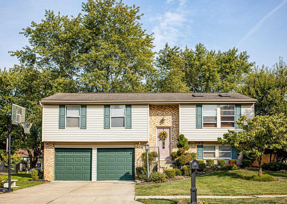 1st image of 3076 Downhill Dr