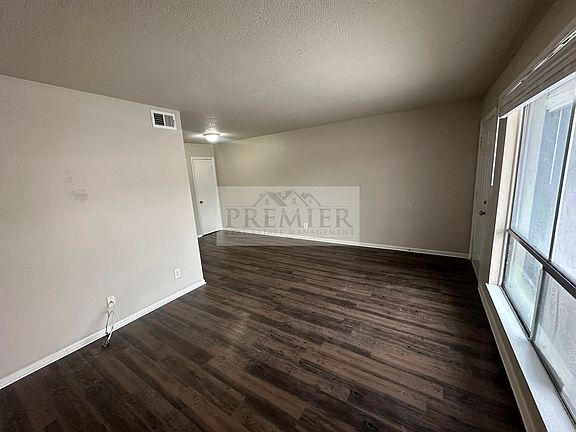 5th image of 6017 Barton Dr #0