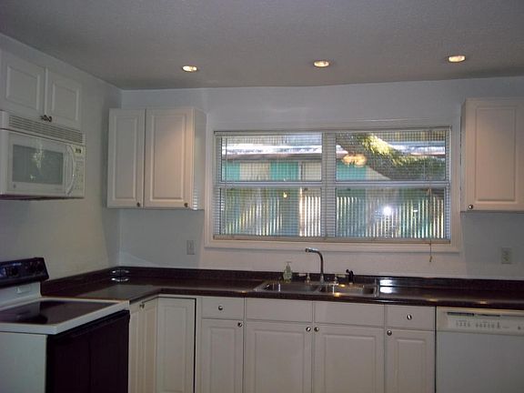 3rd image of 8 Birch St