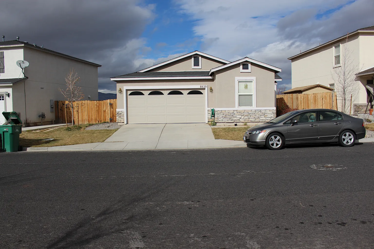 8820 Silverkist Dr photo 1