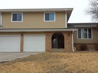 807 Beaver Lake Blvd, Plattsmouth, NE 68048