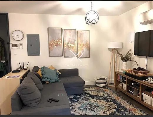 Rented by Zee Management LLC | media 14