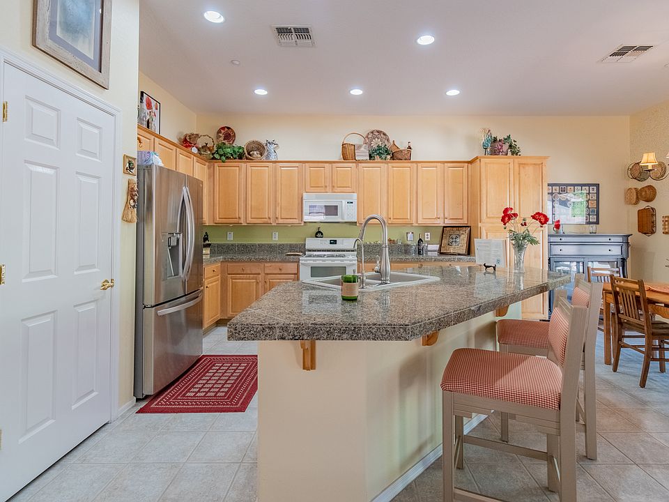 1st image of 41824 N Iron Horse Ct