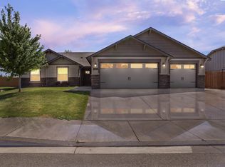 643 W 30th Pl, Kennewick, WA 99337