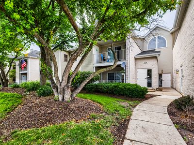 734 N Gary Ave Unit 112, Carol Stream, IL, 60188