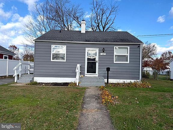 3rd image of 147 Bannister Ave
