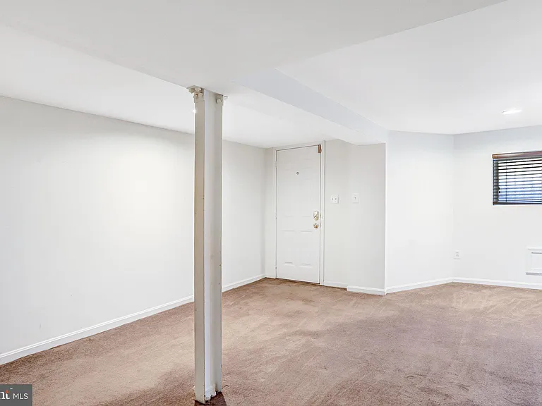 12 Rhode Island Ave NW — Photo 61