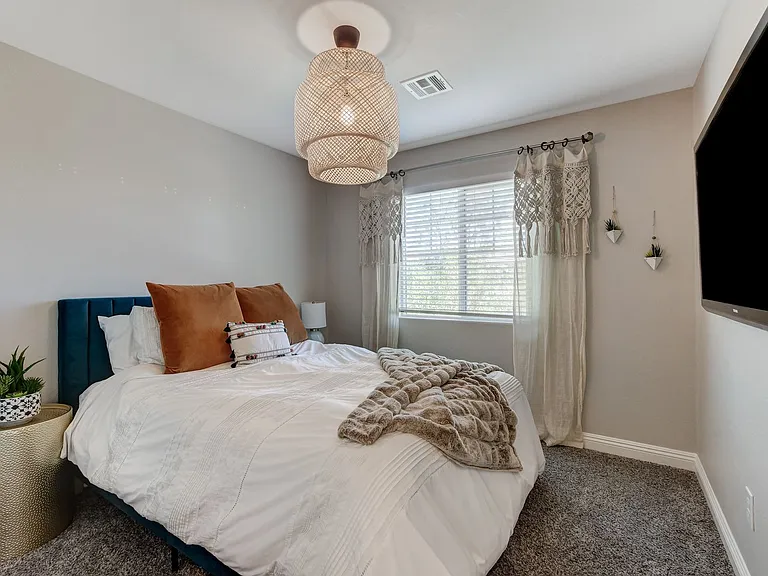 10233 Gibson Isle Dr — Photo 32