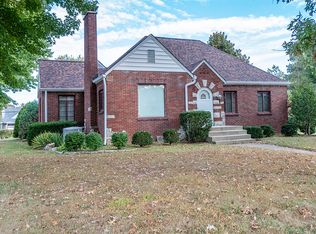 30 Weinel Dr, Fairview Heights, IL 62208