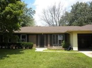 1080 Price Dr, Elgin, IL 60120