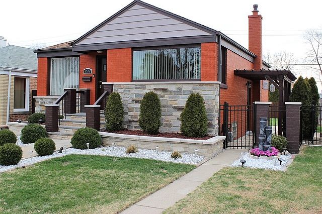 1st image of 3522 Louis St