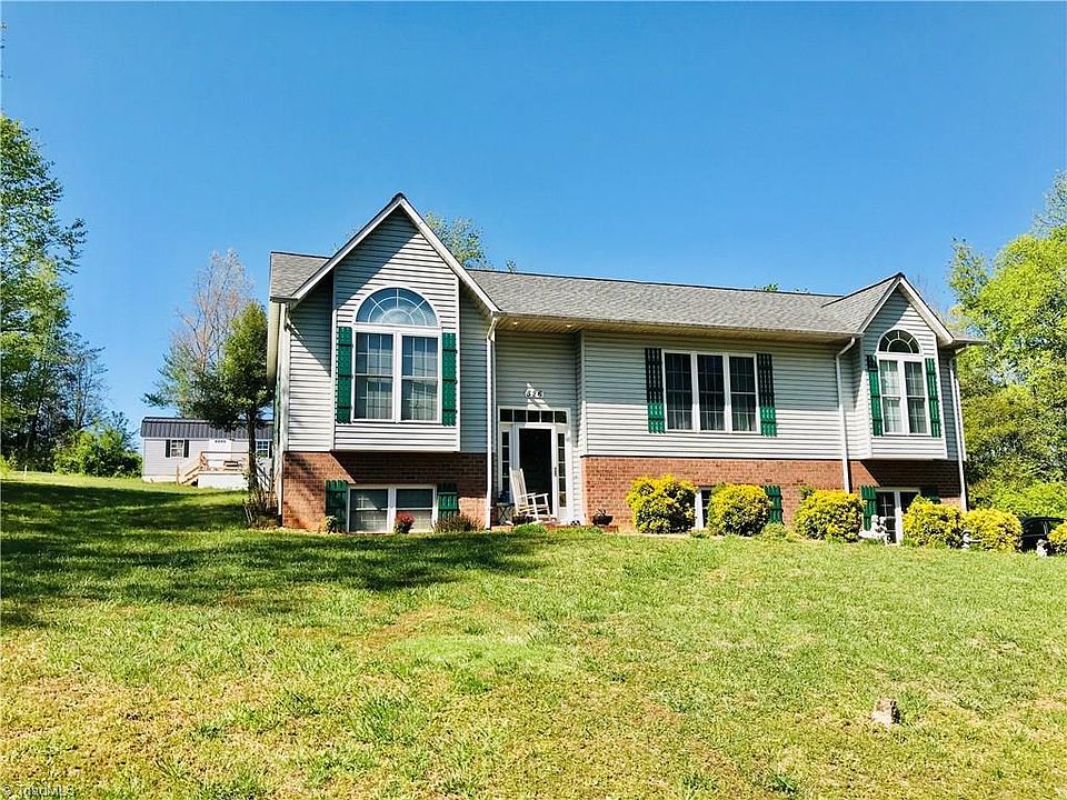 1st image of 326 Briar Creek Dr