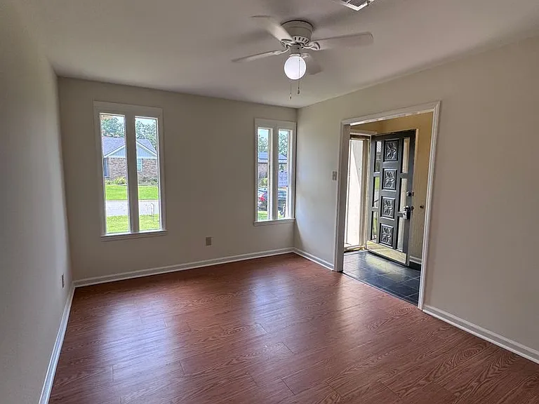 1115 Briar Creek Rd — Photo 39