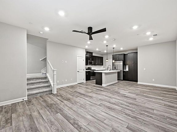 2nd image of 1118 Delpy View Point