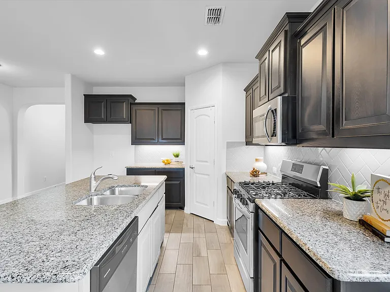 5060 Sugarcane Ln — Photo 9