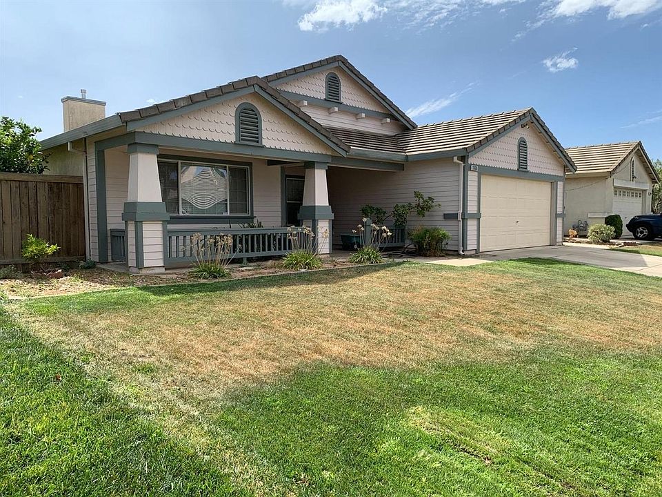 1st image of 2438 Briarcliff Dr