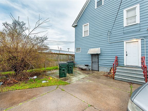 4th image of 4017 E 54th St