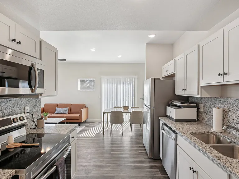 Chapman Ridge Townhomes — Photo 2
