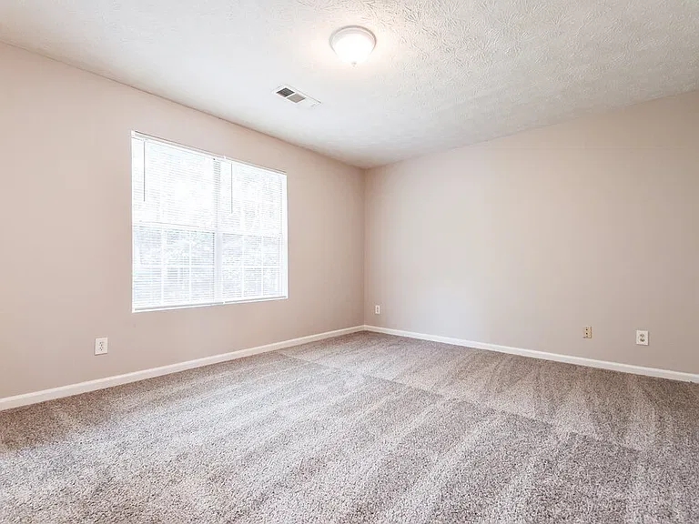 1322 Sandybrook Ct — Photo 11