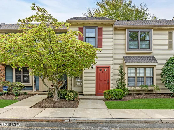 4 Amherst Court, Matawan, NJ 07747