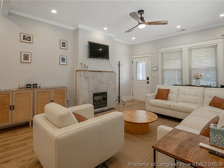1208 Goodview Ave — Photo 5