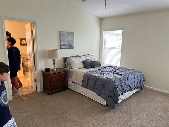 5th image of 268 Pine Arbor Cir