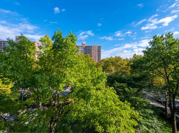 382 Central Park West image 1 of 1