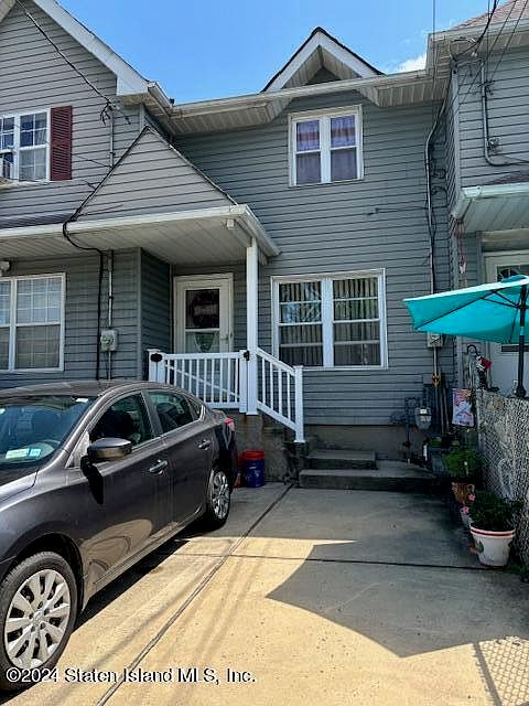 1st image of 297 Granite Ave