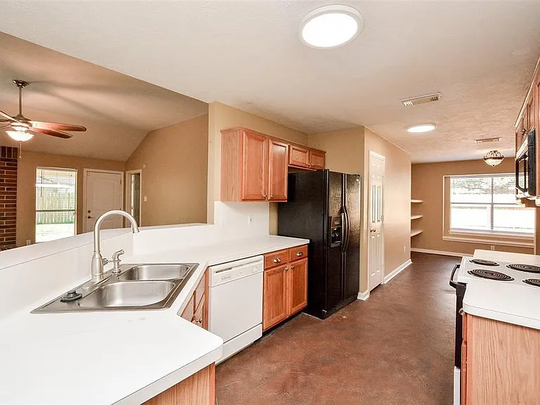 22823 Williamschase Dr — Photo 7