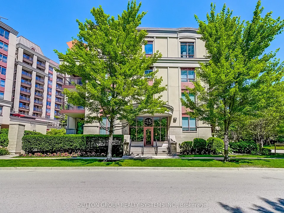 15 Rean Dr #408