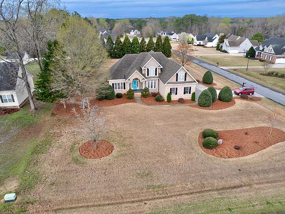 2nd image of 4090 Beaver Rd