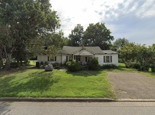 587 Trenton Hwy, Humboldt, TN 38343