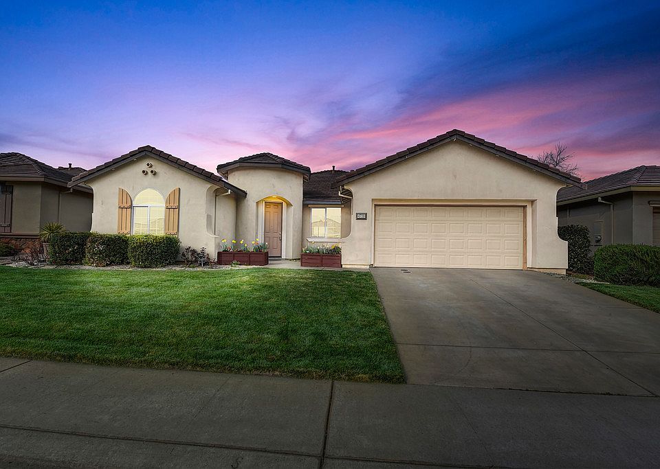 1st image of 4720 Spyglass Dr